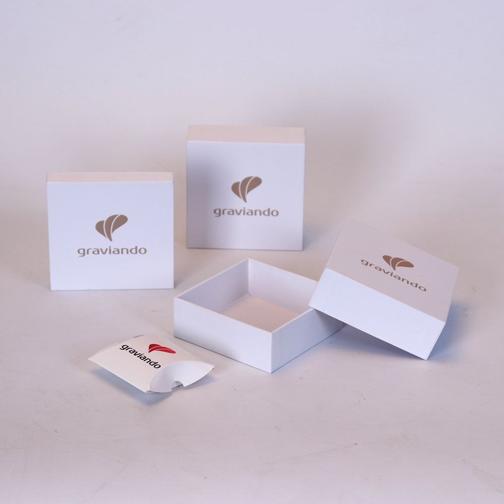 bespoke pillow boxes