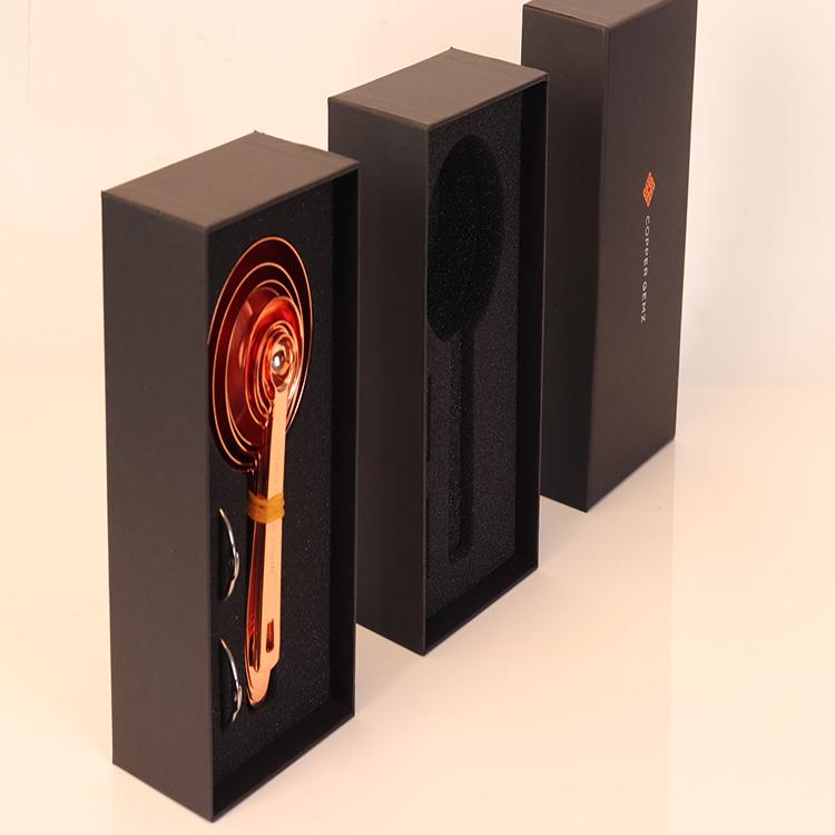 alt Wholesale customer design cardboard luxury  lunch box with spoon and forkc  luxury (5)
