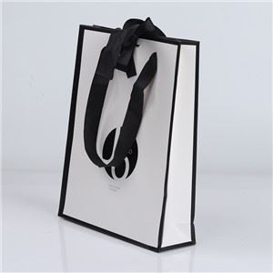 Custom Made Different Styles Beautiful Design Fancy Gift Paper Bags With Ribbon Handles
