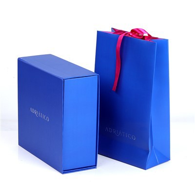 Delicate Design Brillant Blue Magnetic Folding Gift Box And Paper Bag Set For Clothing & Shoes Packaging