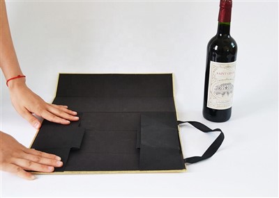 Golden Foldable Magnetic Seal Wine Box Packaging