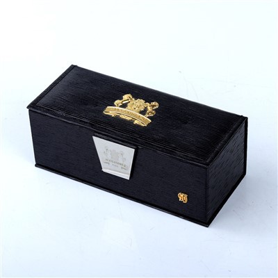 Premium Black Wooden Box Wine Bottle Packaging Wood Box With Gold Metal Logo Visible With Wood Grain